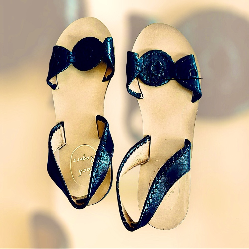 Jack Rogers Liliana sling back sandals
Size 7 1/2.  Very lightly used!